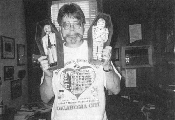 Иллюстрация к книге — Сердце, в котором живет страх. Стивен Кинг. Жизнь и творчество [i_015.jpg]