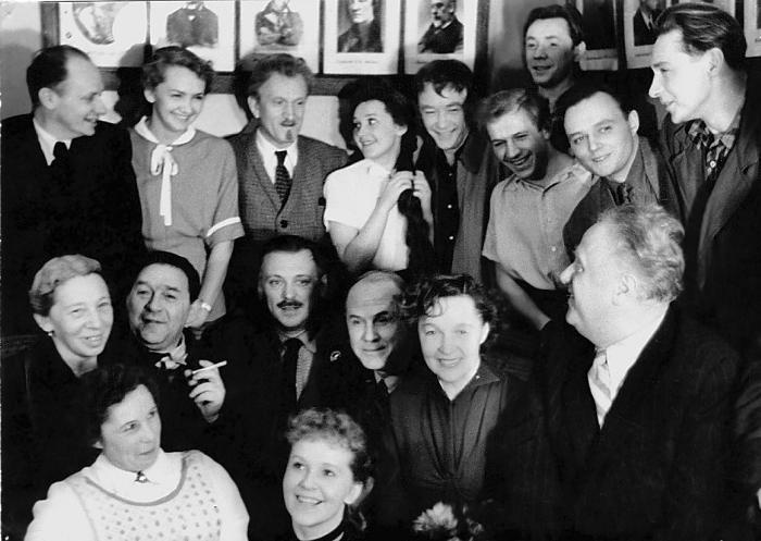 Иллюстрация к книге — Удивление перед жизнью. Воспоминания [i_003.jpg]