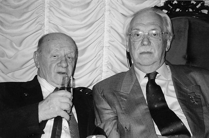 Иллюстрация к книге — Удивление перед жизнью. Воспоминания [i_025.jpg]