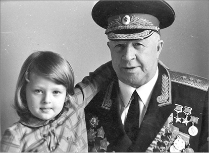 Иллюстрация к книге — Генерал Родимцев. Прошедший три войны [i_034.jpg]