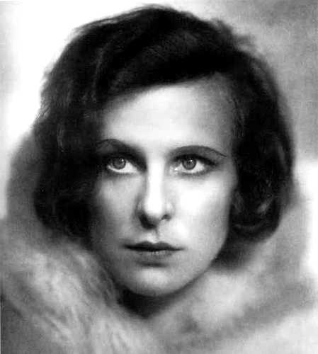 Иллюстрация к книге — Лени Рифеншталь. Мемуары [i_030.jpg]