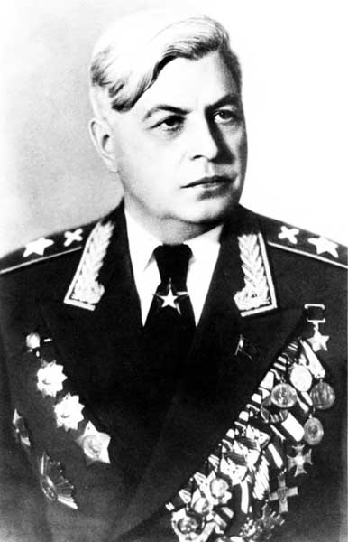 Иллюстрация к книге — Маршал Варенцов. Путь к вершинам славы и долгое забвение. 1901-1971 [n_01.jpg]