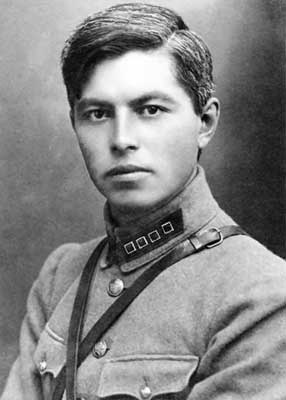 Иллюстрация к книге — Маршал Варенцов. Путь к вершинам славы и долгое забвение. 1901-1971 [n_03.jpg]