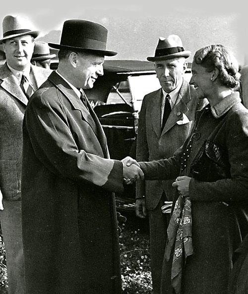 Иллюстрация к книге — "Никогда против России!" Мой отец Иоахим фон Риббентроп [i_014.jpg]