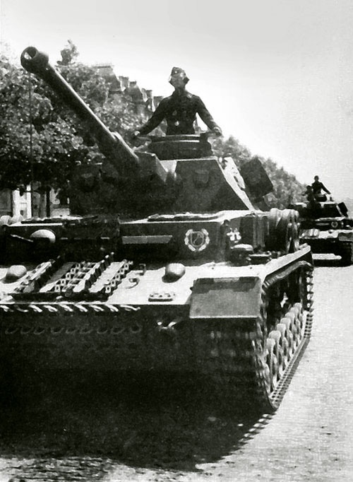 Иллюстрация к книге — "Никогда против России!" Мой отец Иоахим фон Риббентроп [i_035.jpg]