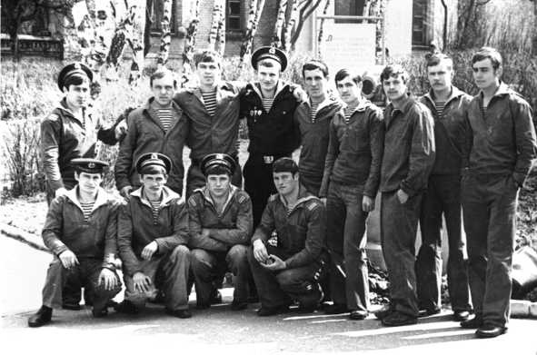 Иллюстрация к книге — Морские дьяволы. Из жизни водолазов-разведчиков Балтийского флота ВМФ [image60.jpg]