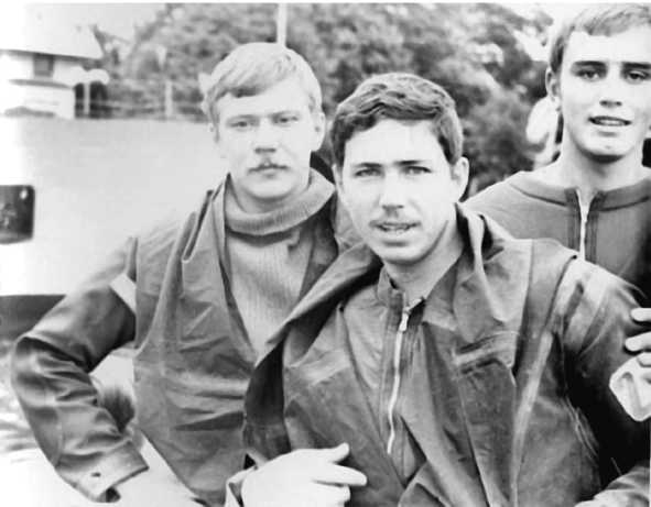 Иллюстрация к книге — Морские дьяволы. Из жизни водолазов-разведчиков Балтийского флота ВМФ [image68.jpg]