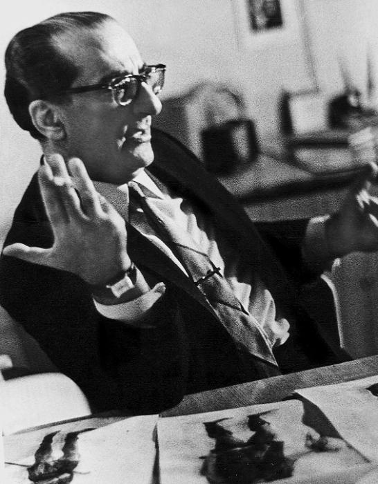 Иллюстрация к книге — На Фонтанке водку пил [i_004.jpg]