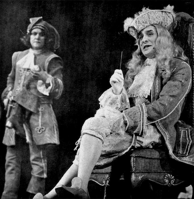 Иллюстрация к книге — На Фонтанке водку пил [i_044.jpg]