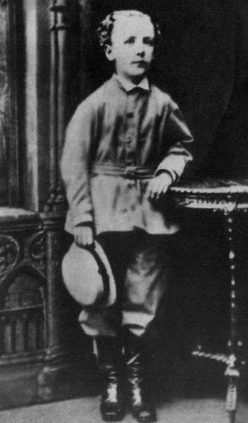 Иллюстрация к книге — Федор Сологуб [i_004.jpg]