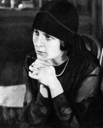 Иллюстрация к книге — Первая встреча – последняя встреча [i_025.jpg]