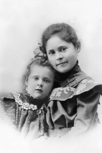 Иллюстрация к книге — Первая встреча – последняя встреча [i_044.jpg]