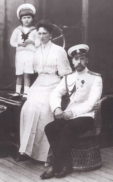 Иллюстрация к книге — Василий Шульгин. Судьба русского националиста [i_015.jpg]