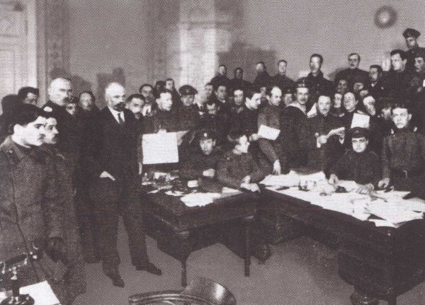 Иллюстрация к книге — Василий Шульгин. Судьба русского националиста [i_025.jpg]