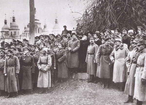 Иллюстрация к книге — Василий Шульгин. Судьба русского националиста [i_039.jpg]