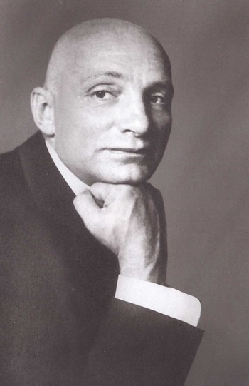 Иллюстрация к книге — Василий Шульгин. Судьба русского националиста [i_043.jpg]