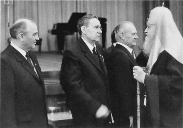 Иллюстрация к книге — Громыко [i_051.jpg]