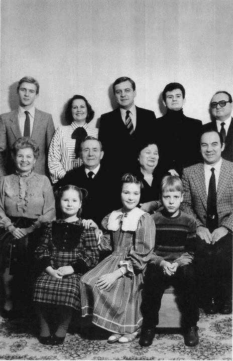 Иллюстрация к книге — Громыко [i_059.jpg]