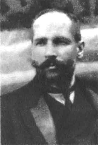 Иллюстрация к книге — Сталин [i_004.jpg]