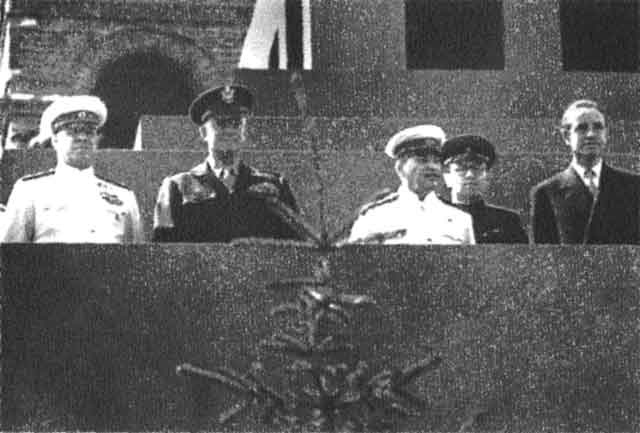 Иллюстрация к книге — Сталин [i_054.jpg]