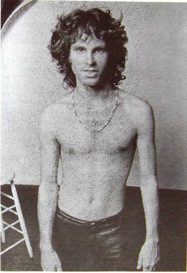 Иллюстрация к книге — Шаман. Скандальная биография Джима Моррисона [i_022.jpg]