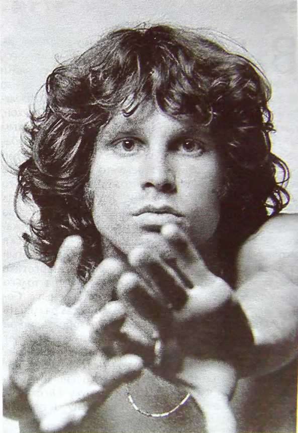 Иллюстрация к книге — Шаман. Скандальная биография Джима Моррисона [i_024.jpg]