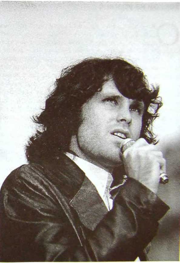 Иллюстрация к книге — Шаман. Скандальная биография Джима Моррисона [i_040.jpg]