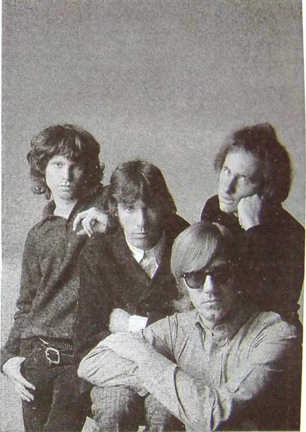 Иллюстрация к книге — Шаман. Скандальная биография Джима Моррисона [i_043.jpg]