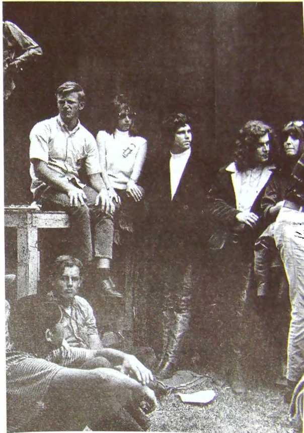 Иллюстрация к книге — Шаман. Скандальная биография Джима Моррисона [i_060.jpg]