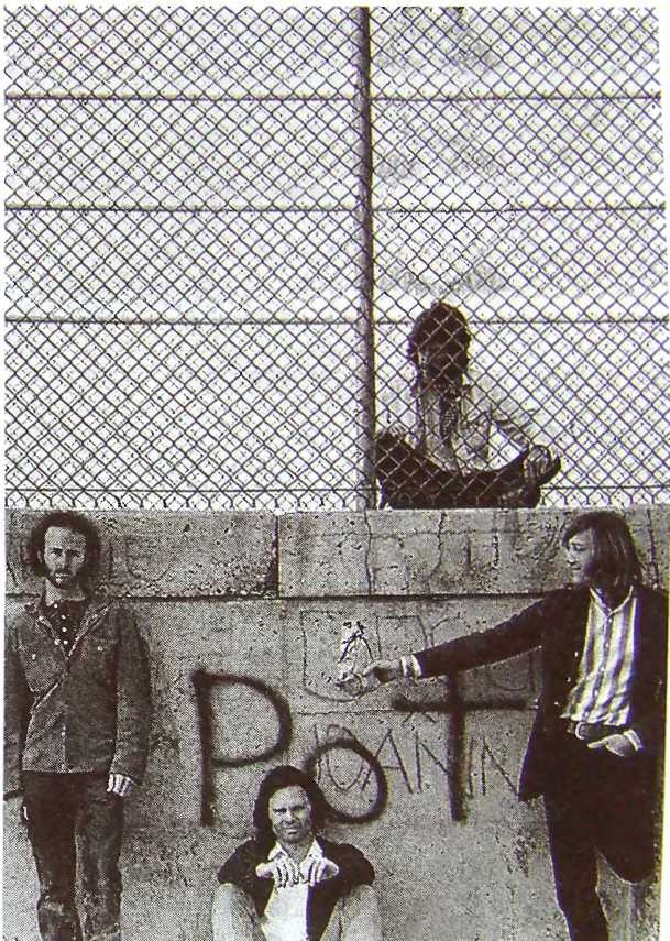 Иллюстрация к книге — Шаман. Скандальная биография Джима Моррисона [i_076.jpg]