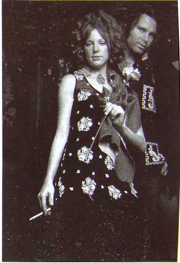 Иллюстрация к книге — Шаман. Скандальная биография Джима Моррисона [i_083.jpg]