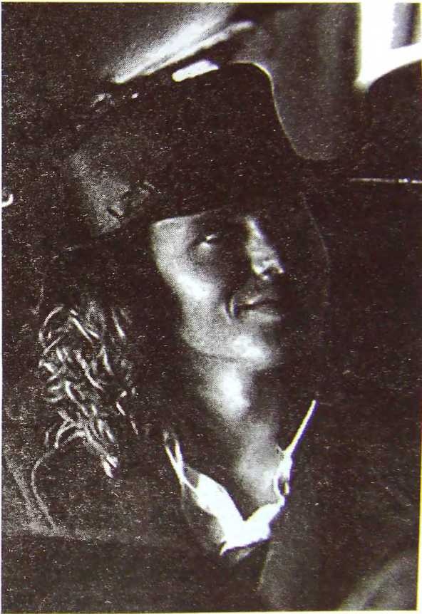 Иллюстрация к книге — Шаман. Скандальная биография Джима Моррисона [i_084.jpg]