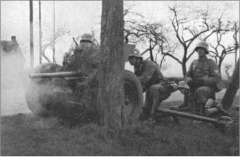 Иллюстрация к книге — "Тигры" в снегу. Мемуары танкового аса [i_008.jpg]