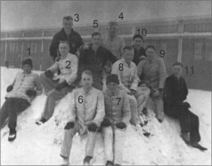 Иллюстрация к книге — "Тигры" в снегу. Мемуары танкового аса [i_011.jpg]