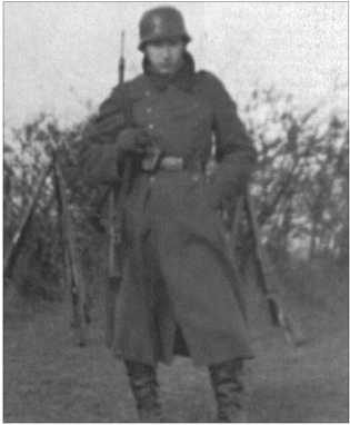 Иллюстрация к книге — "Тигры" в снегу. Мемуары танкового аса [i_015.jpg]