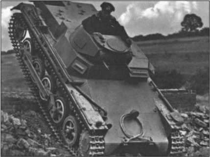 Иллюстрация к книге — "Тигры" в снегу. Мемуары танкового аса [i_023.jpg]