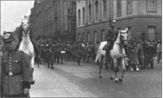 Иллюстрация к книге — "Тигры" в снегу. Мемуары танкового аса [i_034.jpg]