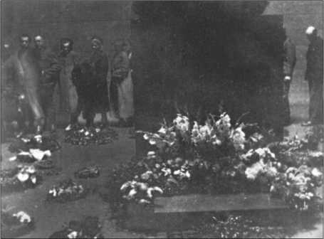 Иллюстрация к книге — "Тигры" в снегу. Мемуары танкового аса [i_035.jpg]