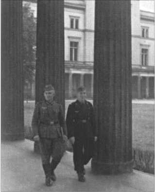 Иллюстрация к книге — "Тигры" в снегу. Мемуары танкового аса [i_037.jpg]