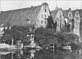 Иллюстрация к книге — "Тигры" в снегу. Мемуары танкового аса [i_064.jpg]