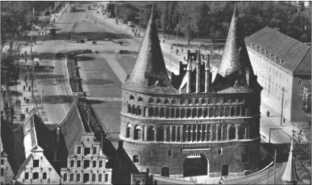 Иллюстрация к книге — "Тигры" в снегу. Мемуары танкового аса [i_065.jpg]