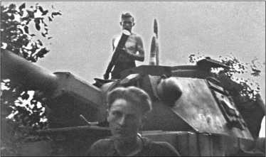 Иллюстрация к книге — "Тигры" в снегу. Мемуары танкового аса [i_161.jpg]