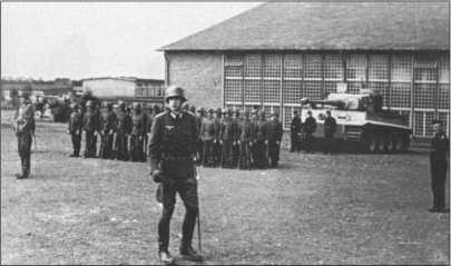 Иллюстрация к книге — "Тигры" в снегу. Мемуары танкового аса [i_192.jpg]