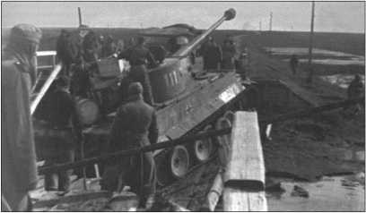 Иллюстрация к книге — "Тигры" в снегу. Мемуары танкового аса [i_206.jpg]