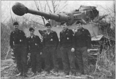 Иллюстрация к книге — "Тигры" в снегу. Мемуары танкового аса [i_208.jpg]