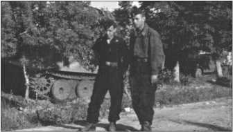 Иллюстрация к книге — "Тигры" в снегу. Мемуары танкового аса [i_225.jpg]