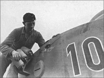 Иллюстрация к книге — "Тигры" в снегу. Мемуары танкового аса [i_243.jpg]