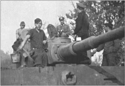 Иллюстрация к книге — "Тигры" в снегу. Мемуары танкового аса [i_261.jpg]