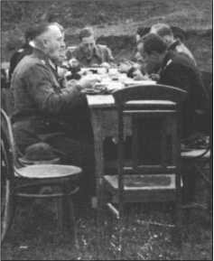 Иллюстрация к книге — "Тигры" в снегу. Мемуары танкового аса [i_268.jpg]