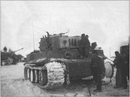 Иллюстрация к книге — "Тигры" в снегу. Мемуары танкового аса [i_304.jpg]